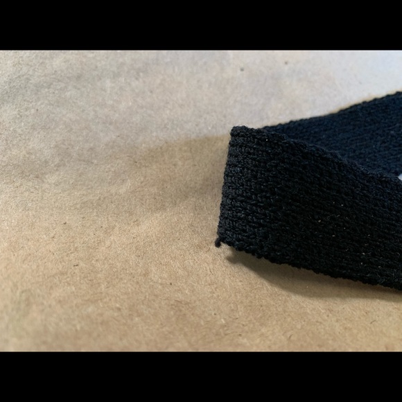 VTG St. John black knit belt w/ gold bow closure. - Picture 6 of 6